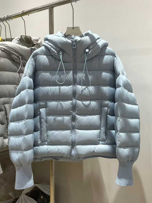100pcs Wholesale 90% Real White Duck Down Hooded Puffer Jackets - High-Fill Lightweight Winter Coats Stock Lot - Mixed Colors (Black, Grey, Yellow, Blue) - Premium Reseller Clearance