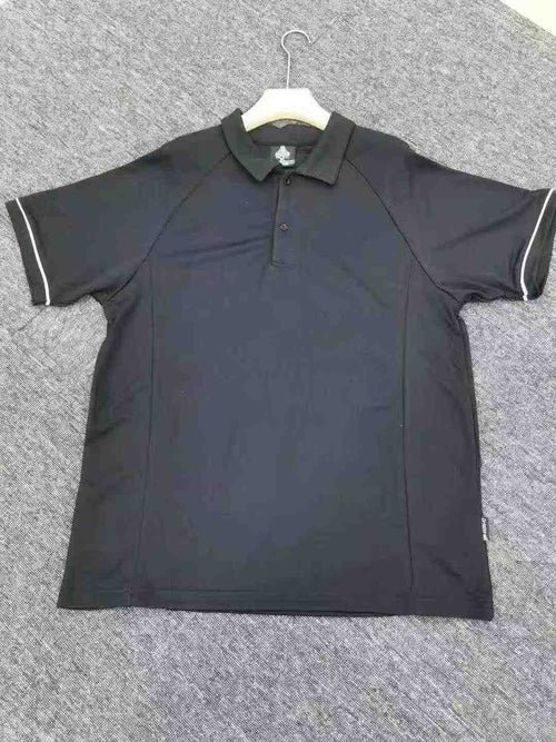 Approx. 2,000pcs Wholesale Men’s Performance Polo Shirts – Black-Dominant Aussie Pacific Clearance Lot – Short Sleeve Workwear / Golf / Uniform Resale Basics – XL Label Mix – Tail-End Special Price Stock