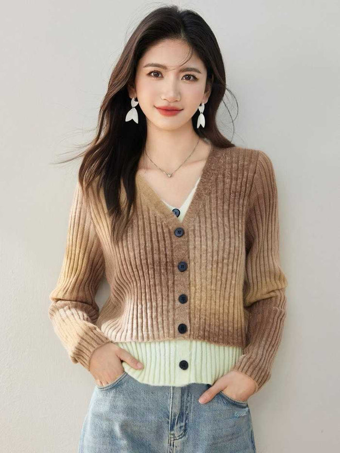 100 Sets Bulk Women’s Ribbed Ombre Knit Cardigan Faux Two-Piece Set – High-Value Boutique Liquidation – Gradient V-Neck Layered Sweaters – Ready-to-Ship Factory Tail Order