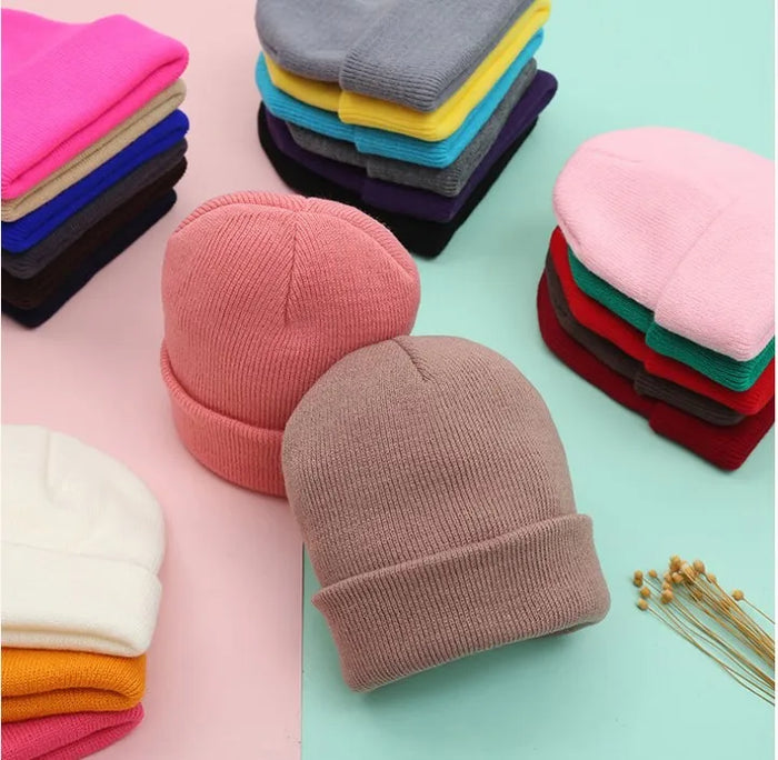 100% Acrylic Jacquard Fabric Custom Logo Striped Winter Ski Traveling Beanie Hats