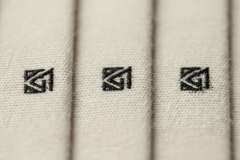 Best Printing for Small Logo Detail:What Design Teams Overlook Regarding Small Logo Decoration