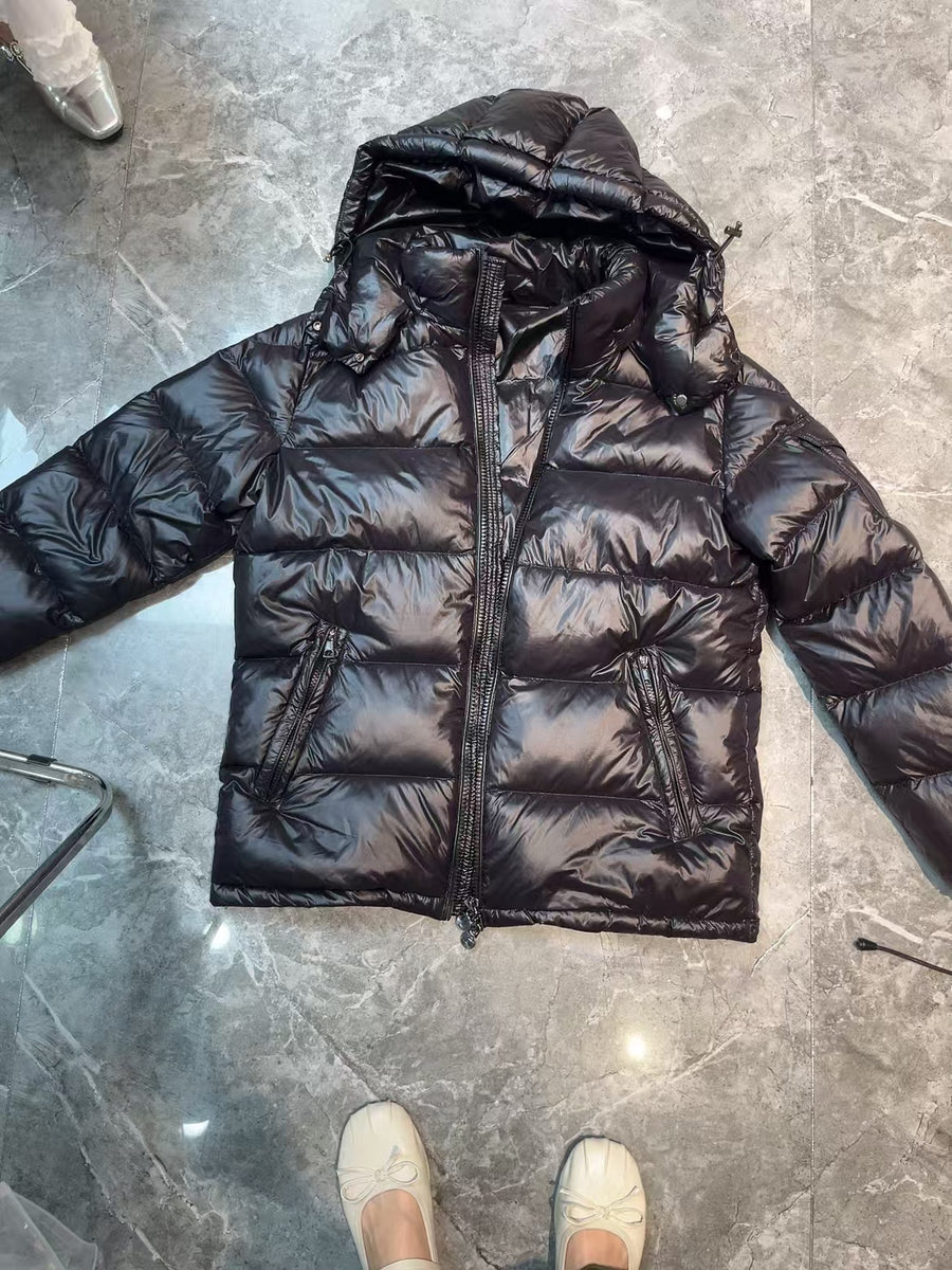 125pcs Wholesale 90% White Duck Down Essential Puffer Jackets - High-Fill Power Winter Stock Lot - Bulk Liquidation Price - Fits US XS-M - Premium Reseller Opportunity