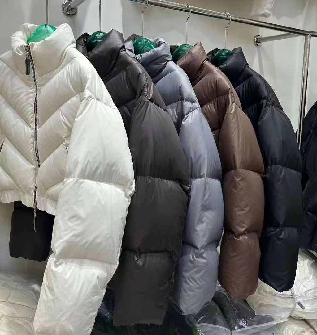 206pcs Wholesale 90% White Duck Down Jackets - Full Inventory Pallet Deal - Premium High-Fill Winter Coats - US XS-M Sizing - Professional Reseller Liquidation