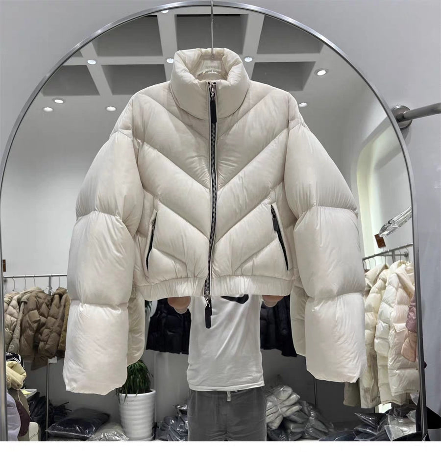 206pcs Wholesale 90% White Duck Down Jackets - Full Inventory Pallet Deal - Premium High-Fill Winter Coats - US XS-M Sizing - Professional Reseller Liquidation