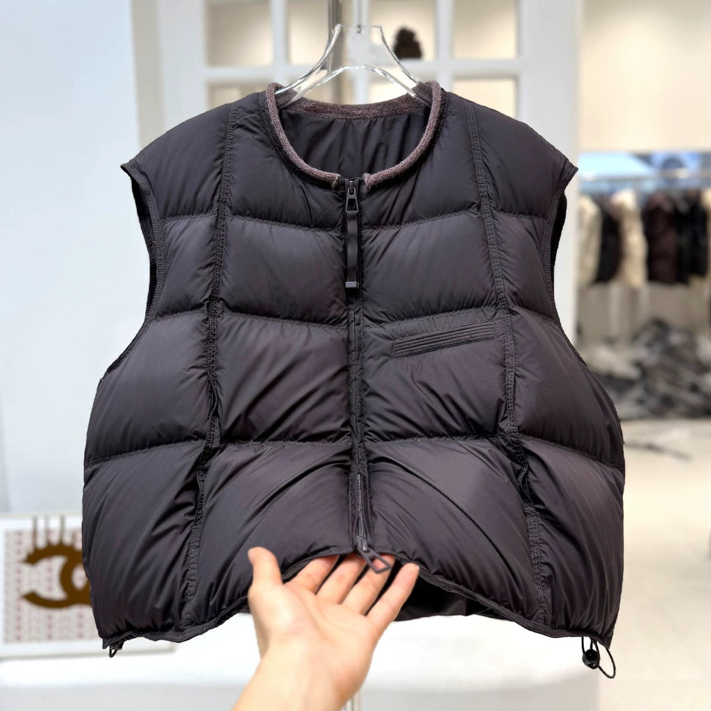 Lightweight Padded Zip Vest, Round Neck – Closeout Stock 200 Units – $18 Clearance Deal .Minimalist Round Neck Down-Style Vest