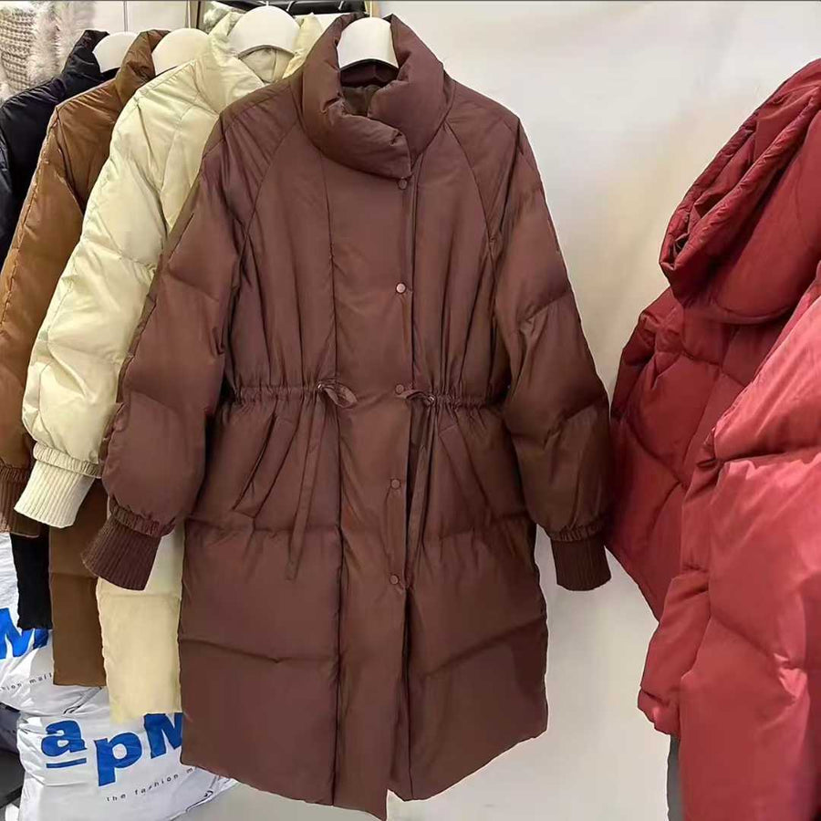 90pcs Wholesale 90% Real White Duck Down Jackets - Loose H-Line Drawstring Coats with Wide Placket - Mixed 4 Colors (Caramel, Coffee, White, Black) - Premium Reseller Stock Lot