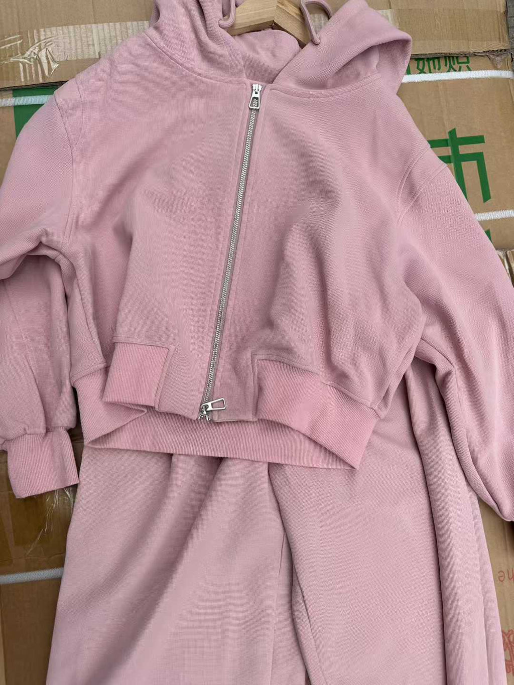 1100 Sets Wholesale Athleisure Sweatsuits - 3-Color Essential Tracksuit Bundle - Premium French Terry/Fleece - US Sizing S-XL - Bulk Liquidation Pallet