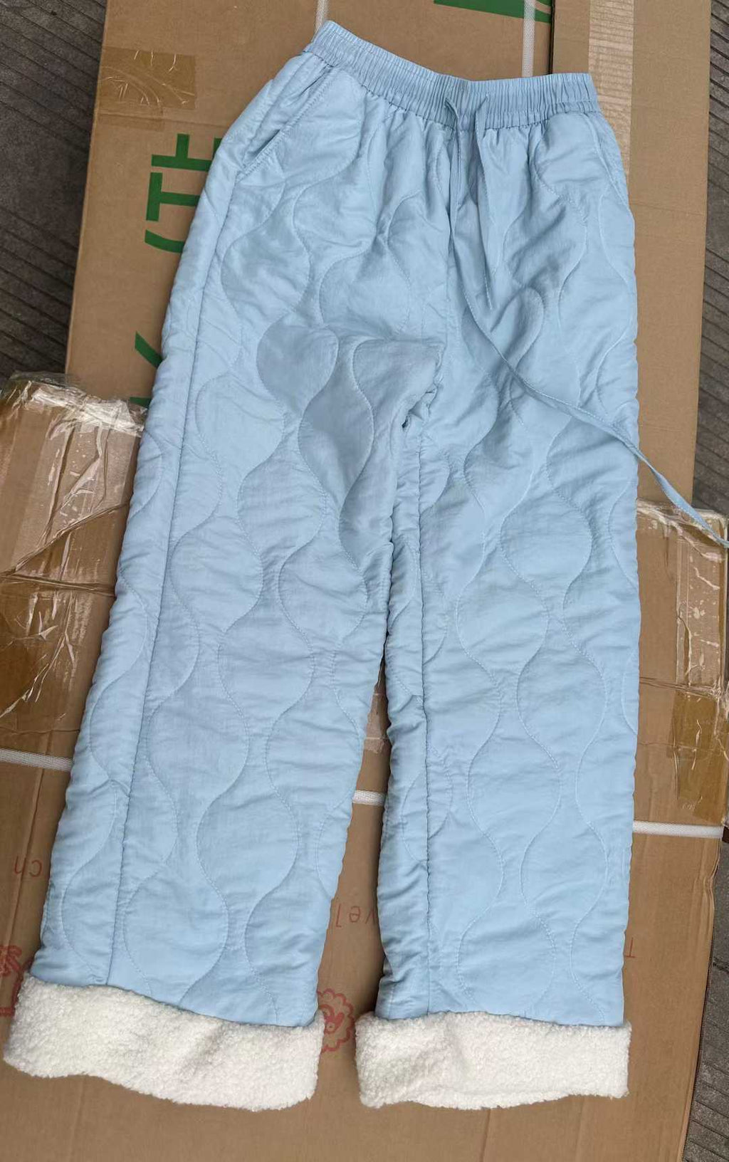 1000pcs Wholesale Fleece-Lined Winter Leggings - High-Waist Thermal Trousers - Bulk Liquidation Deal - US Sizing S-XL - Ultra-Warm Interior Stock Lot