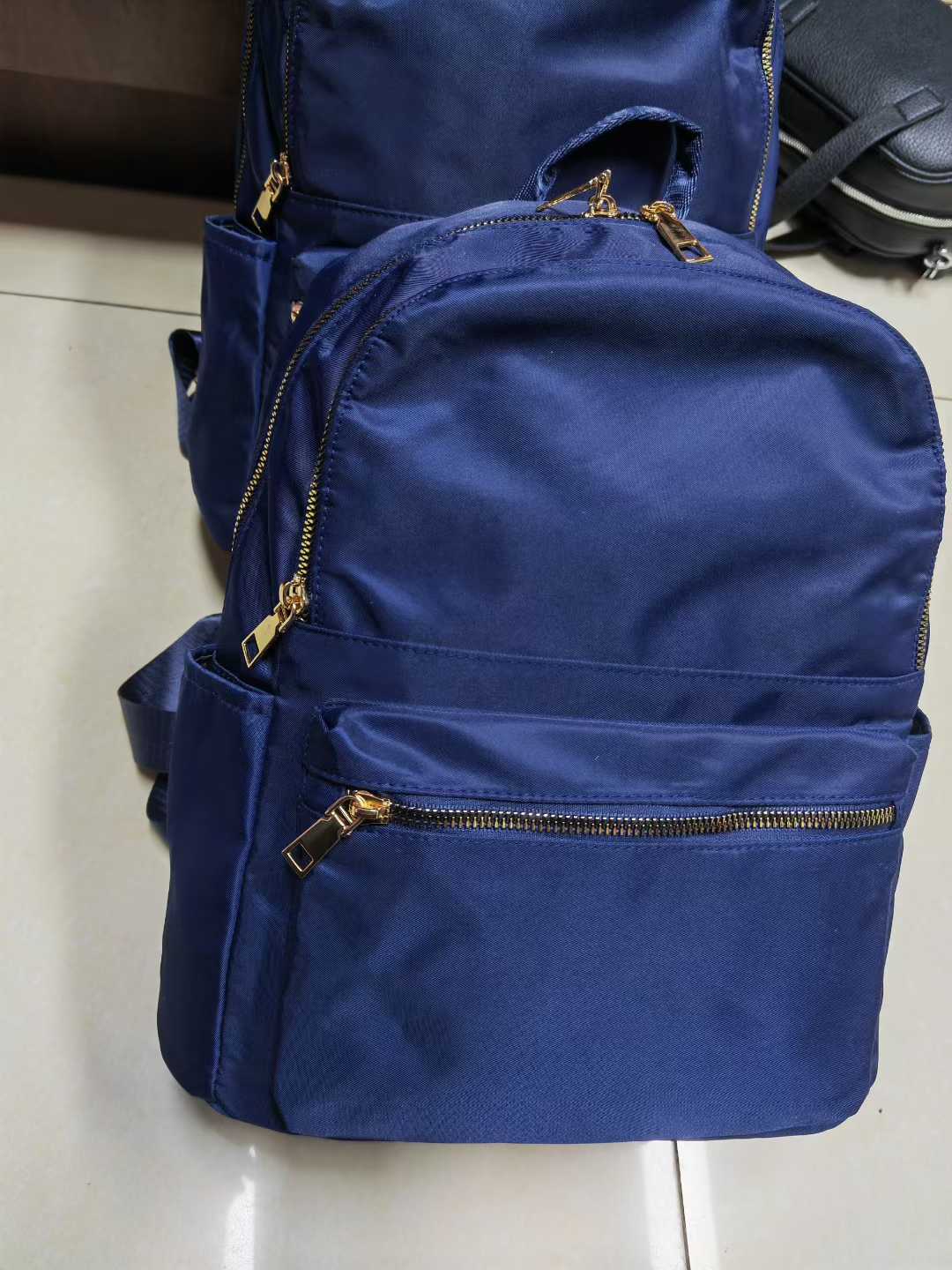 500pcs Wholesale Minimalist Monochrome Backpacks - Urban Daily Commuter Bag Lot - $2.50 Bulk Take-All - Durable Water-Resistant Rucksacks - School & Tech Bag Inventory