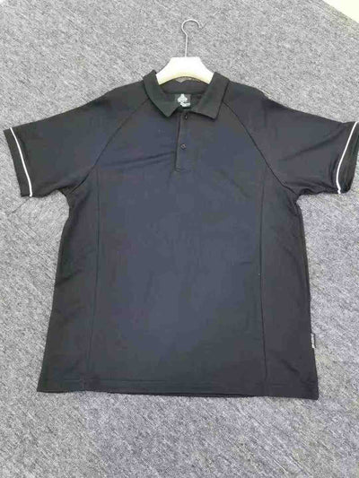 Approx. 2,000pcs Wholesale Men’s Performance Polo Shirts – Black-Dominant Aussie Pacific Clearance Lot – Short Sleeve Workwear / Golf / Uniform Resale Basics – XL Label Mix – Tail-End Special Price Stock