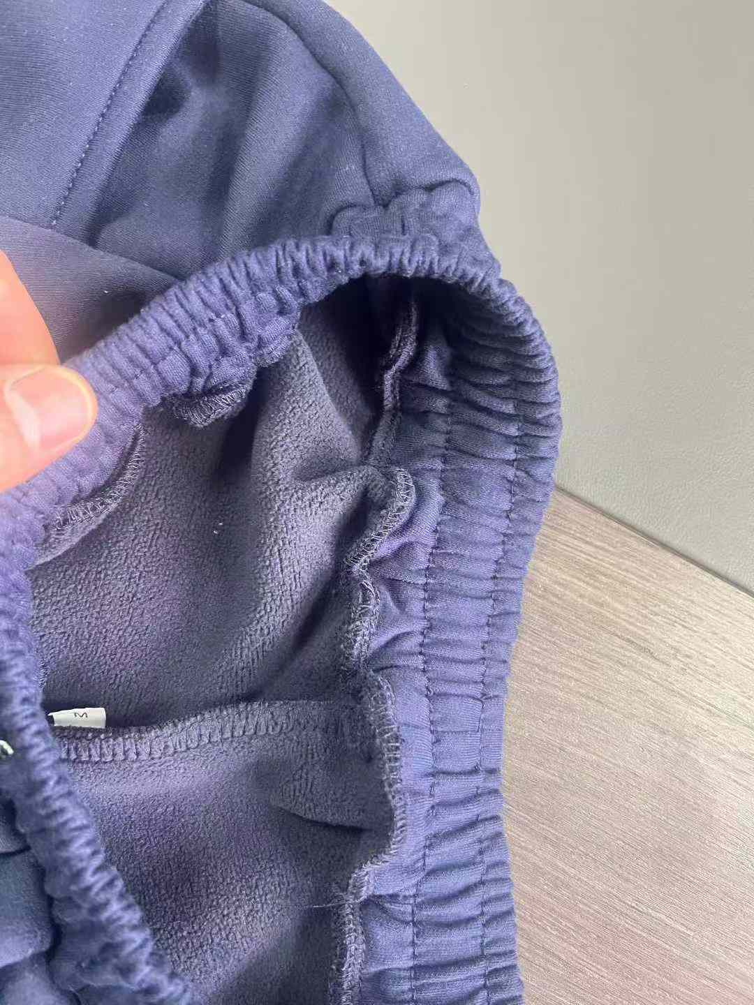 2,500 Sets Wholesale Fleece-Lined Women’s Streetwear Tracksuit – Oversized Zip Hoodie & Wide-Leg Sweatpants Set – Winter Athleisure Lounge Outfit – $3.80 Full Stock Liquidation Lot