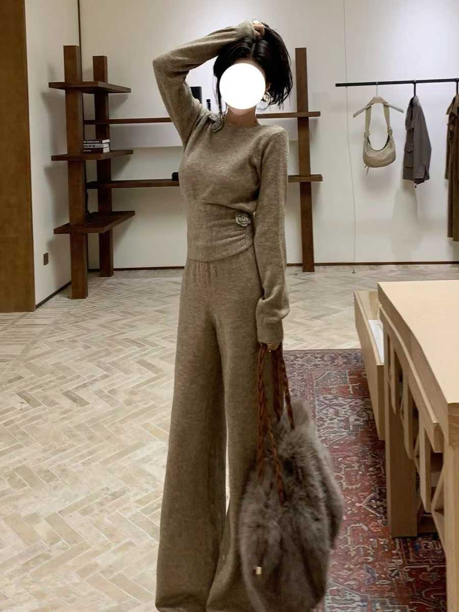 100 Sets Wholesale Women’s Soft Knit Lounge Sets - 2 Color One-Size Sweater Top & Wide-Leg Pants -  Clearance Tail Order - Boutique Ready Quiet Luxury Winter-to-Spring Stock