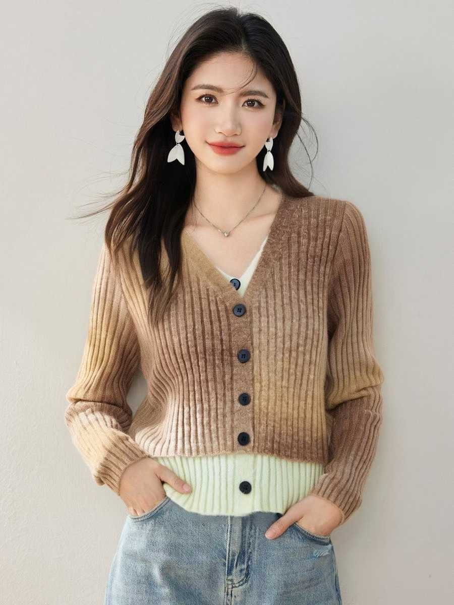 100 Sets Bulk Women’s Ribbed Ombre Knit Cardigan Faux Two-Piece Set –  High-Value Boutique Liquidation – Gradient V-Neck Layered Sweaters – Ready-to-Ship Factory Tail Order