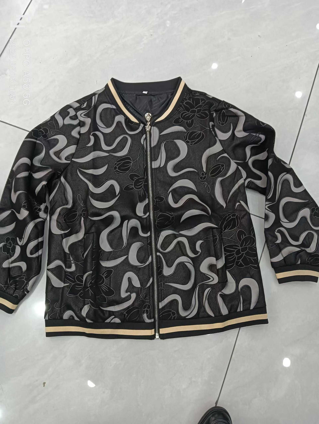 3000pcs Wholesale Unisex Streetwear Jackets - High-End Aesthetic Assorted Patterns - Individual Poly-Bagged - $2.80 Take-All Liquidation - Plus Size Retail Ready Stock Lot