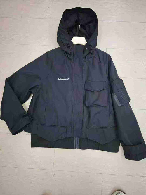 700pcs Men's Urban Techwear Cargo Jackets - Tactical Workwear Liquidation - High-Margin Reseller Stock Lot - Black Utility Outerwear Bulk