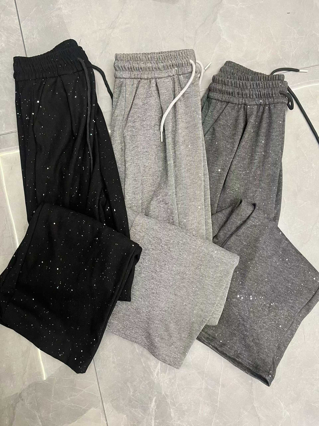2200 Units Bulk Women’s Shimmer-Thread Ribbed Lounge Pants - High-Value Metallic Shine Wide-Leg Trousers - Take-All Inventory Liquidation - Versatile Streetwear Fashion Stock Lot