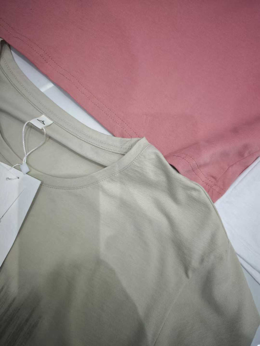 700pcs Mixed Graphic T-Shirts Bulk Lot – Everyday Casual Tees for Depop Resellers & Vintage Style Shops – Assorted Colors & Prints –  Clearance Stock – Easy Content Outfit Pieces