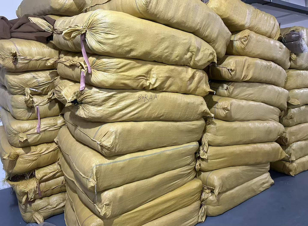 2000+ pcs Bulk Hooded Fleece Jacket Clearance Lot – Sherpa Lined Outdoor Zip Hoodie – Winter Warm Workwear Outerwear Stock for Boutiques & Resellers