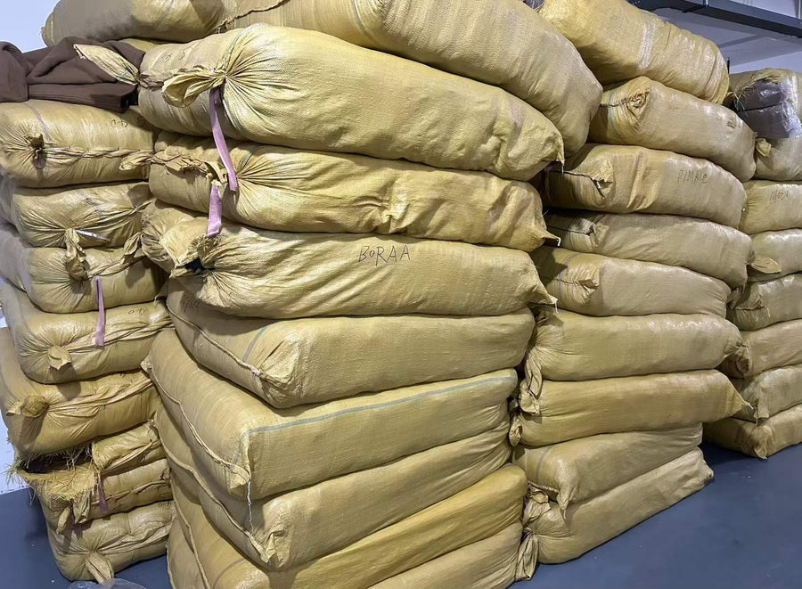 2000+ pcs Bulk Hooded Fleece Jacket Clearance Lot – Sherpa Lined Outdoor Zip Hoodie – Winter Warm Workwear Outerwear Stock for Boutiques & Resellers