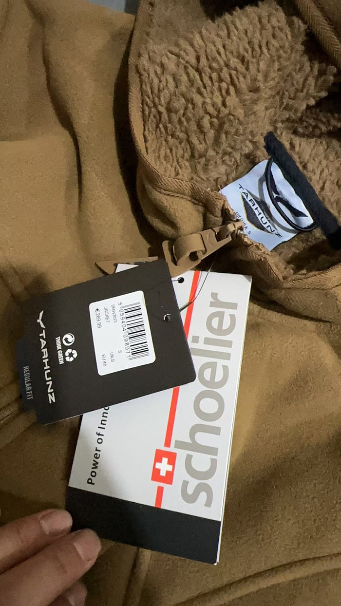 2000+ pcs Bulk Hooded Fleece Jacket Clearance Lot – Sherpa Lined Outdoor Zip Hoodie – Winter Warm Workwear Outerwear Stock for Boutiques & Resellers