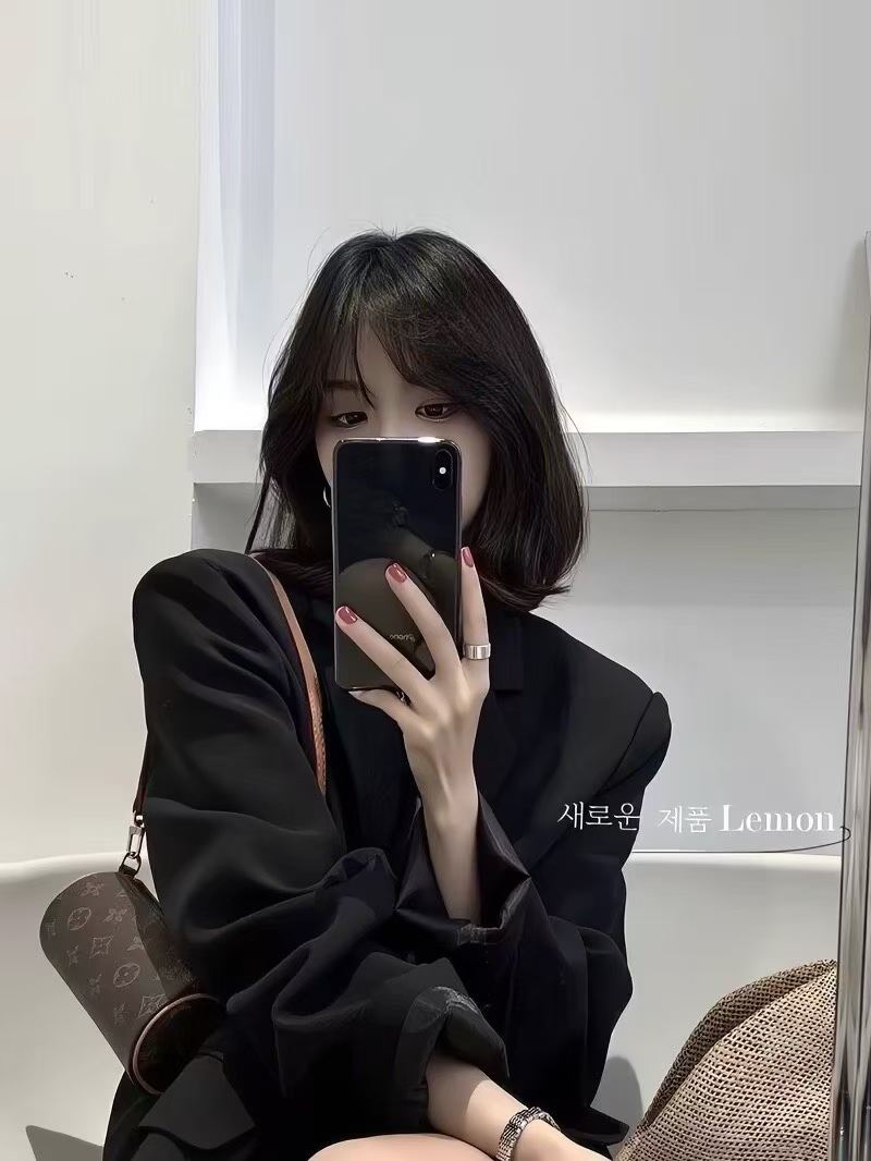 3000pcs Bulk Women’s Minimalist Black Blazer - Oversized Aesthetic Tailored Jacket -Wholesale Liquidation Lot - High-Value Boutique Essential Overstock