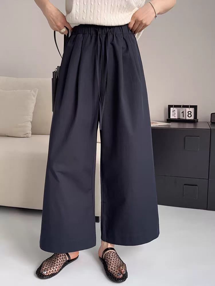 1300 pcs Women’s Cropped Wide Leg Pants Stock Lot – Elastic Waist Casual Relaxed Fit Trousers – Black & Navy Everyday Minimal Style for Boutique Resale & Online Stores