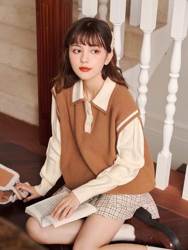 400pcs Women’s Cotton-Cashmere Feel Contrast Collar Knit Top Lot – Soft Preppy One-Size Sweater Stock with Individual Packaging – Easy Boutique Layering Style for Everyday Resale