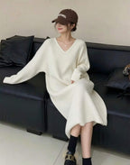 520+ PCS Women’s Oversized Ribbed Knit Sweater Dress Lot – Relaxed V-Neck Minimal Style in Black, White & Lavender – Plus Size Friendly L–3XL Boutique Stock – Low-Cost Liquidation Apparel for Resale