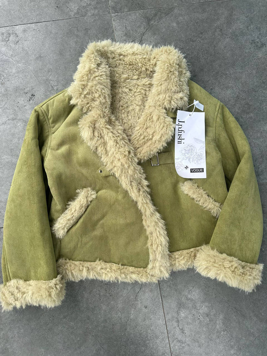 800pcs Korean Velvet Sheepskin Jacket Lot – Sizes S/M/L – Winter Outerwear Overstock – Take‑All Liquidation – Boutique Stock Lot