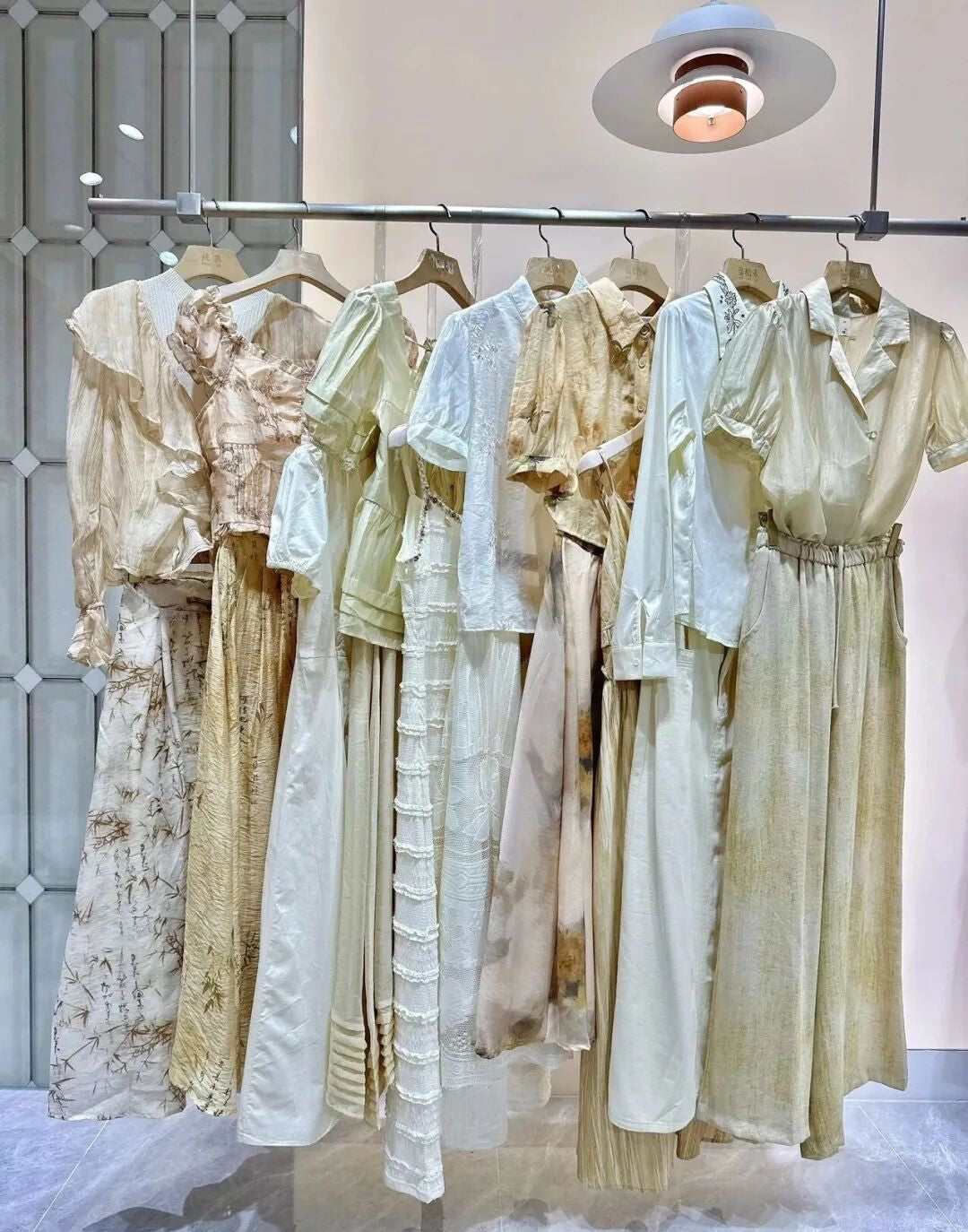 256 Pcs LSXY Aesthetic Women's Summer Stock Lot - High-End Designer Mixed Apparel Bundle - Retro & Sweet-Cool Style Boutique Liquidation - $19.80/unit Premium Tail Order Inventory