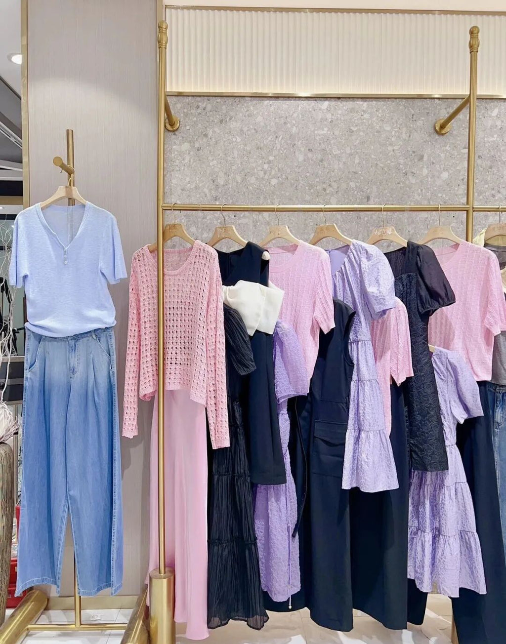 230 Pcs Enruini Mixed Brand Boutique Lot - Urban Aesthetic Summer Women’s Apparel - High-Value Dresses, Knits & Separates - $9.50 Premium Department Store Closeout