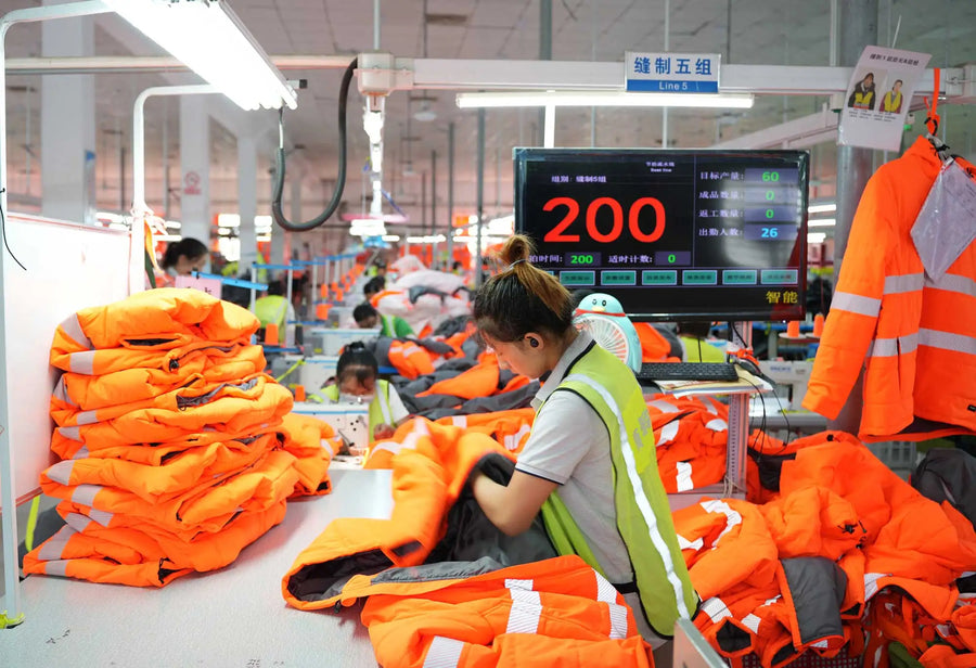 100% Polyester Fluorescent Reflective Safety Hoodie with Utility Pockets