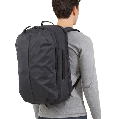 Nylon Water-Resistant Wet/Dry Separation Backpack