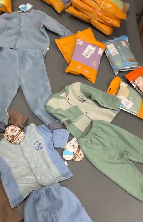 15,000 Sets Casual Everyday Matching Outfit Stock Lot – Easy Resell Women’s Lounge Sets for Boutique Owners – Soft Fabric Comfort Wear – $3 Take-All Clearance – Real-Life Selling Friendly Inventory