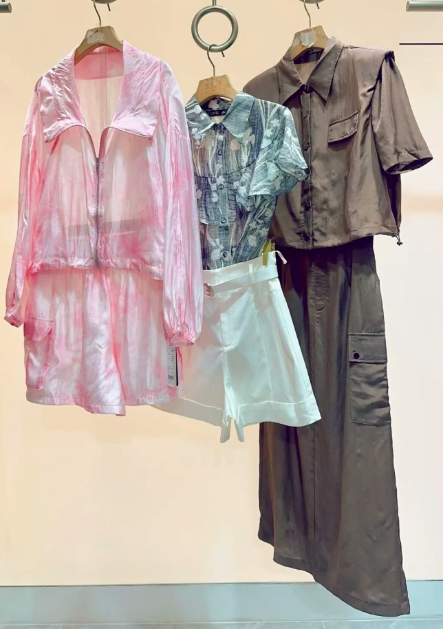 241-Piece Yusha International Women's Summer Premium Stock Lot – Original Tags – Euro‑Korean Minimalist Style – Sets, Dresses, Tops, Pants – For Urban Professionals