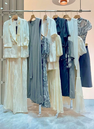 241-Piece Yusha International Women's Summer Premium Stock Lot – Original Tags – Euro‑Korean Minimalist Style – Sets, Dresses, Tops, Pants – For Urban Professionals