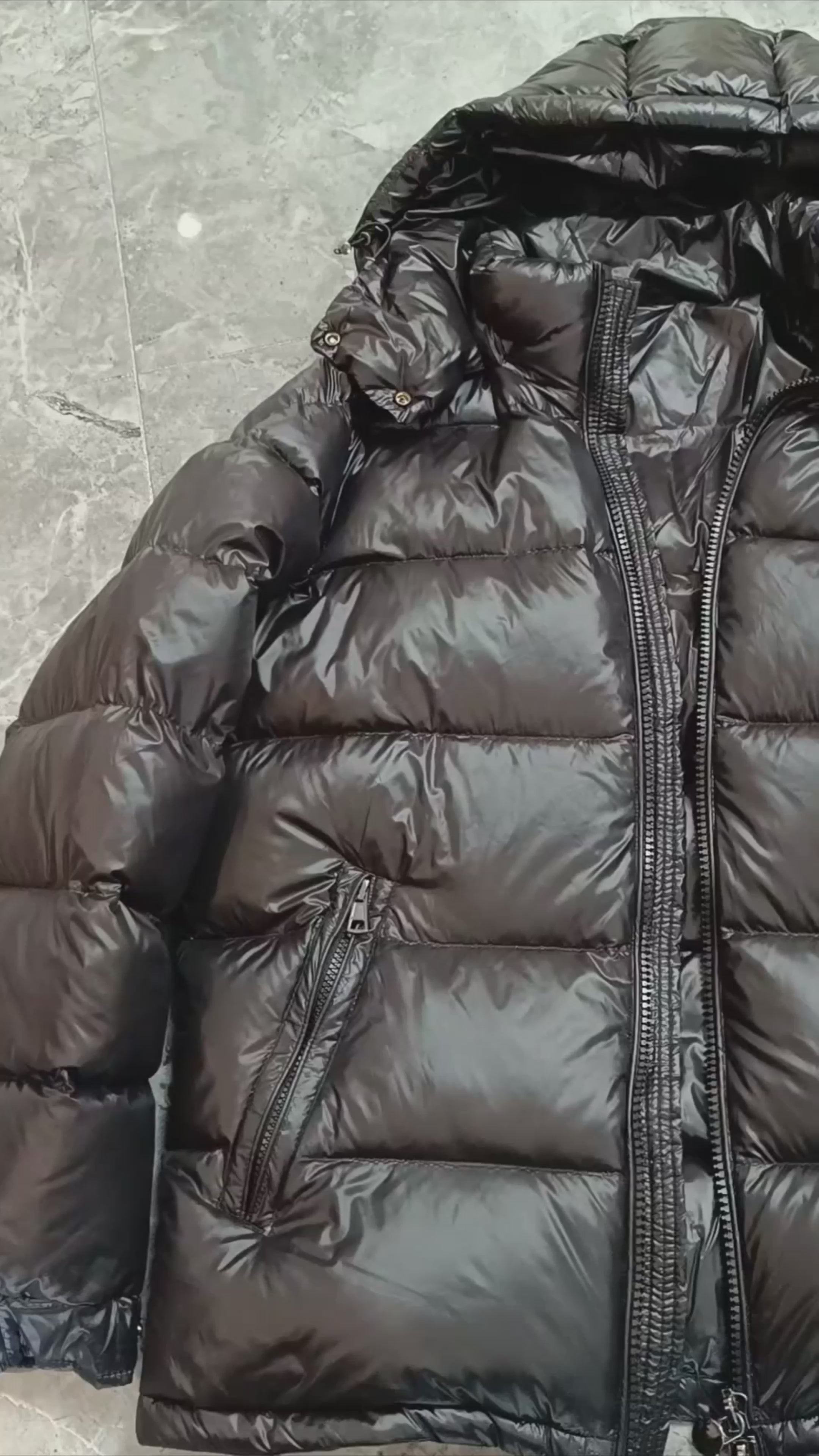 125pcs Wholesale 90% White Duck Down Essential Puffer Jackets - High-Fill Power Winter Stock Lot - Bulk Liquidation Price - Fits US XS-M - Premium Reseller Opportunity
